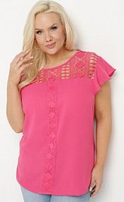 Fuksjowa bluzka z Koronkowym Dekoltem i Falbankami Przy Ramionach Fistia Born2Be damska