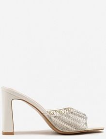 Białe klapki na Słupku z Cyrkoniową Cholewką Merowenna fashion belle