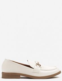 Białe mokasyny w Klasycznym Stylu Zdobione Metaliczną Aplikacją Ralvia fashion damskie