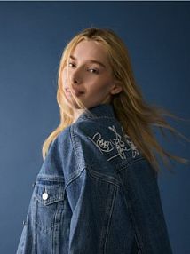 Kurtka jeansowa z haftem na plecach Reserved niebieska damska 9269H-55J