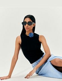 Okulary przeciwsłoneczne z grubą oprawką Sinsay czarne damskie 348DR-99X