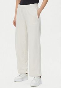 Spodnie dresowe Puma beżowe damskie Ess Small No. 1 Logo 684979  Straight Fit