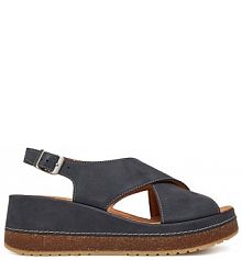 Sandały na obcasie Clarks granatowe