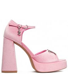 Sandały na obcasie Juicy Couture różowe