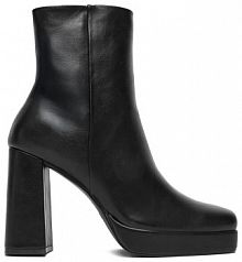 Botki na obcasie DeeZee czarne