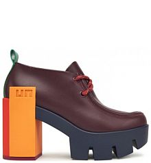 Półbuty na obcasie United Nude bordowy