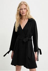 Sukienka mini Answear.LAB  czarna 111483..tos