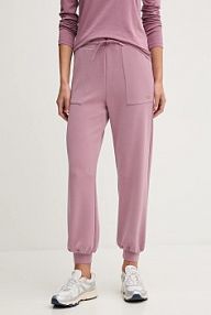 Spodnie dresowe EA7 Emporio Armani  różowe damskie AF12643.7W000