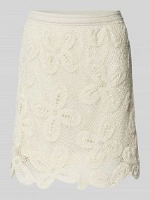 Spódnica mini z fakturowanym wzorem model ANULA YAS biała EAN 26037384