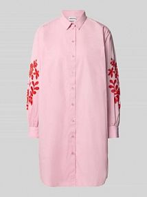 Sukienka koszulowa o długości do kolan z haftami Jake*s Casual różowa EAN 24960705808