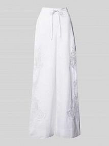 Spodnie z szeroką nogawką i obszyciem koronką model Hace Essentiel Antwerp białe damskie EAN Hace