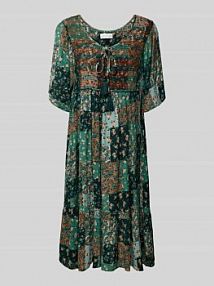 Sukienka o długości do kolan z wycięciem w kształcie łezki Apricot zielona EAN 877498