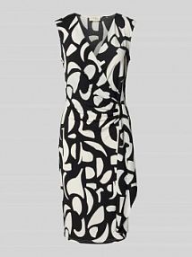 Sukienka koktajlowa o długości do kolan w stylu kopertowym Vera Mont czarna EAN 70664223