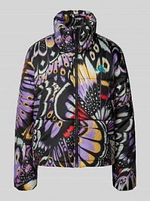 Kurtka pikowana z nadrukiem z logo i zamkiem błyskawicznym adidas Sportswear fioletowa damska EAN JL8611