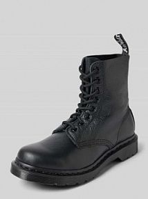 Kozaki sznurowane z naszywką z logo model Pascal Dr. Martens czarne damskie EAN 24479001