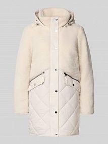 Płaszcz z futerka o kroju regular fit z pikowaniem s.Oliver RED LABEL biały damski EAN 2166586