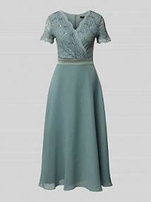 Sukienka koktajlowa z koronką i dekoltem w serek Swing zielona EAN 5AI10500