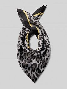 Chusta z mieszanki wiskozy z dodatkiem jedwabiu model MIMINA Guess beżowa EAN AW5376SIL90