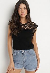 Czarna Bawełniana bluzka z Koronkowym Zdobieniem przy Dekolcie Fevarelle Born2Be damska