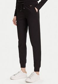 Spodnie dresowe EA7 Emporio Armani czarne damskie 7W000461 AF13135 UC001  Regular Fit