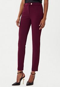 Chinosy Rinascimento czerwone 