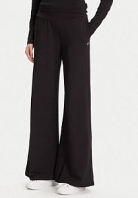 Spodnie dresowe EA7 Emporio Armani czarne damskie 7W000462 AF13135 UC001  Relaxed Fit