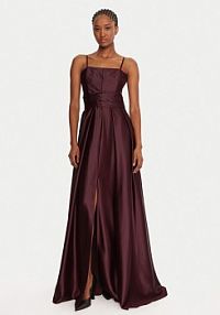 Sukienka wieczorowa Rinascimento czerwona 