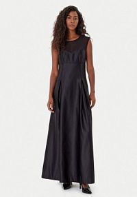 Sukienka koktajlowa Rinascimento czarna 