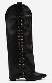 Czarne Kozaki na Słupku Ozdobione Sznurowaniem i Wywiniętą Cholewką Latanessa ideal