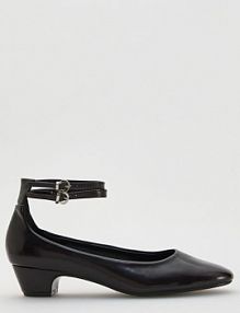 Lakierowane baleriny na obcasie Reserved czerwone 150FF-83X