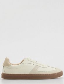 Skórzane sneakersy Reserved białe damskie 240FF-00X
