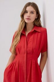 Koszulowa sukienka z lnem Reserved czerwona 5134V-33X