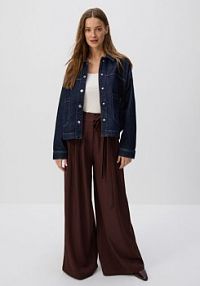 Jeansowa koszula z kieszeniami Reserved granatowa 7789B-59J