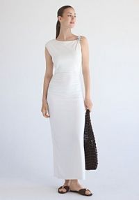 Sukienka z ozdobnym detalem Reserved biała XQ229-01X