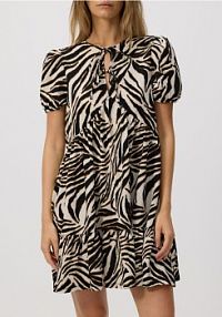 Strukturalna sukienka mini Reserved XQ230-MLC