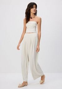 Szerokie spodnie z zakładkami Reserved białe damskie YH541-01X