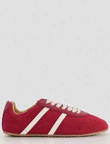 Czerwone sneakersy z imitacji zamszu z białymi wstawkami House brązowe damskie 335HB-83X