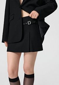 Spódnico-spodenki z klamrą House czarne 398GE-99X