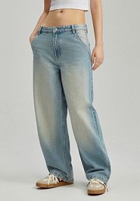 Jasno jeansy baggy fit ze skośnymi kieszeniami House niebieskie damskie 530EC-55J