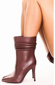 Botki na obcasie Carinii brązowe