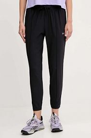 Spodnie dresowe Under Armour  czarne damskie 6004020