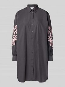 Sukienka koszulowa o długości do kolan z haftami Jake*s Casual szara EAN 24960705808