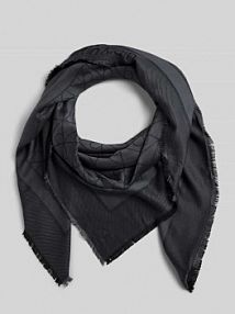 Chusta z nadrukiem z logo na całej powierzchni model Tonal Calvin Klein czarna EAN LV04D8063G