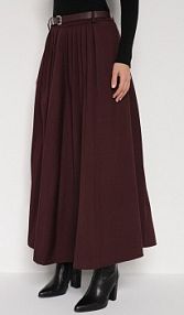 Bordowa Wiskozowa spódnica o Rozkloszowanym Kroju z Paskiem z Klamrą Lawedisa Born2Be
