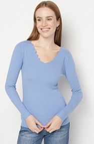 Niebieski Dopasowany sweter z Nieregularnym Dekoltem w Serek Fenarela Born2Be damski