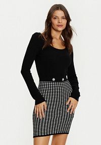 Sukienka dzianinowa Guess czarna 