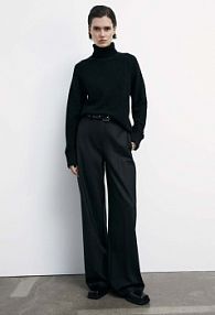 Tkany sweter z golfem „ESSENTIAL” czarny PATRIZIA PEPE damski