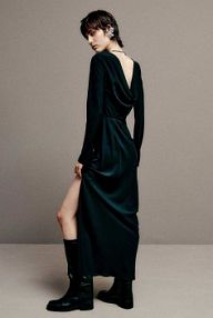 Długa rozciągliwa sukienka z rozcięciem czarna PATRIZIA PEPE