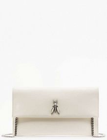 Skórzana kopertówka Fly z łańcuszkiem biała PATRIZIA PEPE
