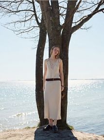 Skórzane klapki z ćwiekami Reserved brązowe damskie 321GA-89X